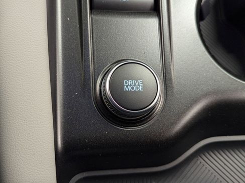 New 2026 Ford Explorer Active w/ Active Comfort Package image 26