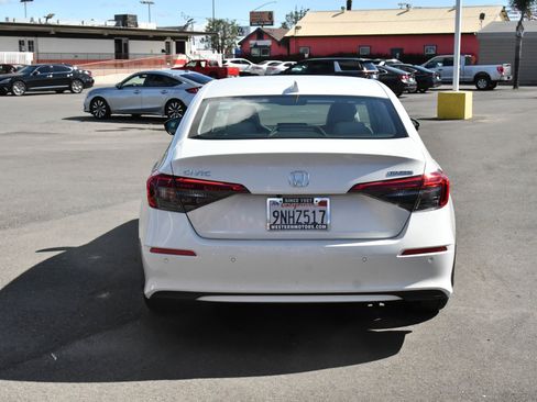 Used 2024 Honda Civic Touring image 7