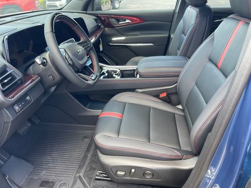 New 2026 Chevrolet Traverse RS w/ LPO, Floor Liner Package FWD image 10