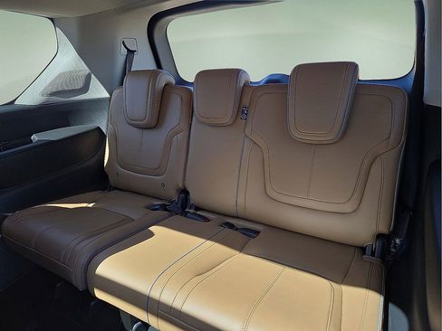 Used 2025 INFINITI QX80 Sensory image 19