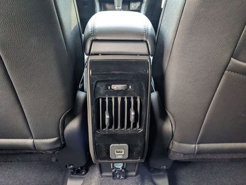 New 2025 Jeep Compass Limited w/ Sun & Sound Group AWD/4WD image 11