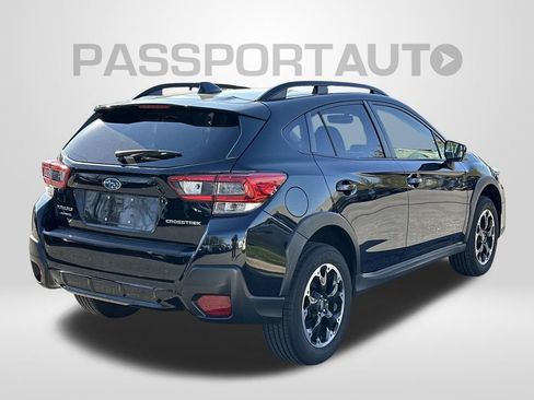 Used 2023 Subaru Crosstrek 2.0i Premium image 5