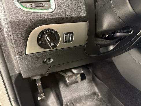 Used 2016 Dodge Durango Limited w/ Premium Group image 16