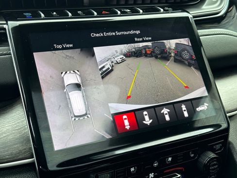 Used 2023 Jeep Grand Cherokee 30th Anniversary image 28