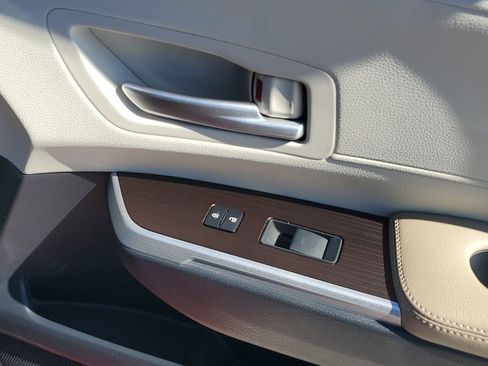 Certified 2021 Toyota Sienna XLE image 45