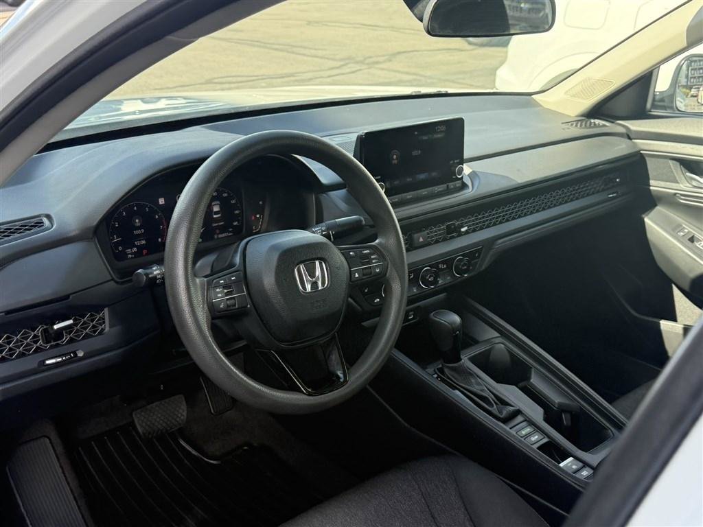 Used 2024 Honda Accord EX image 11