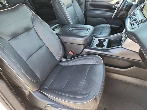 Used 2022 GMC Yukon XL SLT w/ SLT Luxury Package AWD/4WD image 19