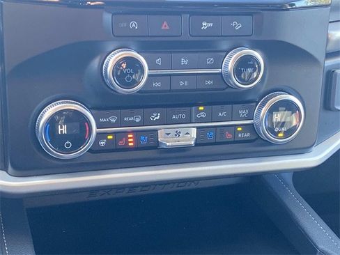 Certified 2024 Ford Expedition Max XLT image 61