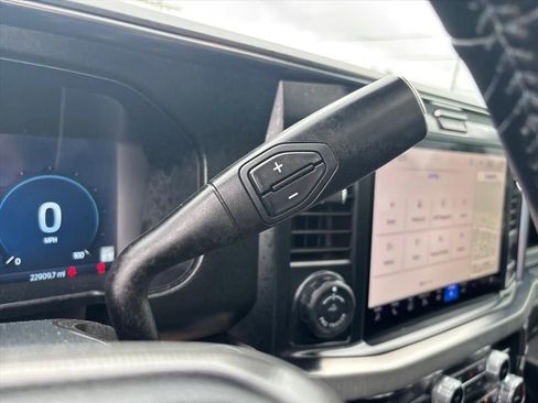 Used 2025 Ford F250 Platinum AWD/4WD image 33