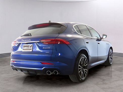 New 2024 Maserati Grecale GT image 7