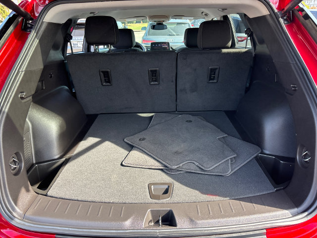 Used 2024 Chevrolet Blazer LT w/ Convenience Package FWD image 29