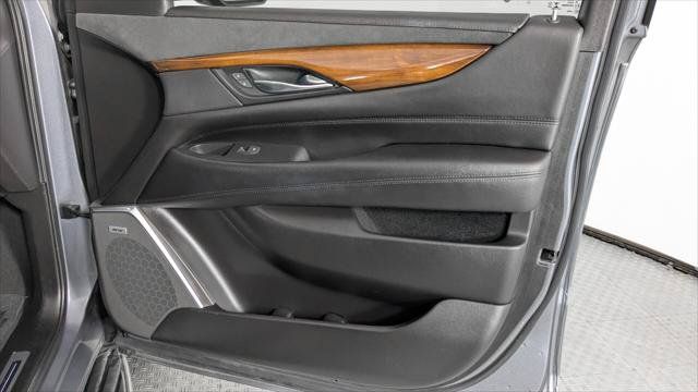 Used 2019 Cadillac Escalade ESV Luxury RWD image 27