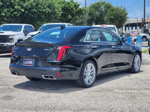 Used 2026 Cadillac CT4 Premium Luxury RWD image 7