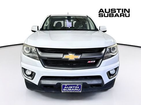 Used 2017 Chevrolet Colorado Z71 AWD/4WD image 2