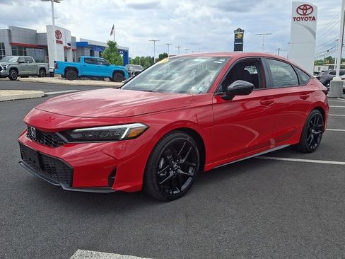 Used 2025 Honda Civic Sport image 3
