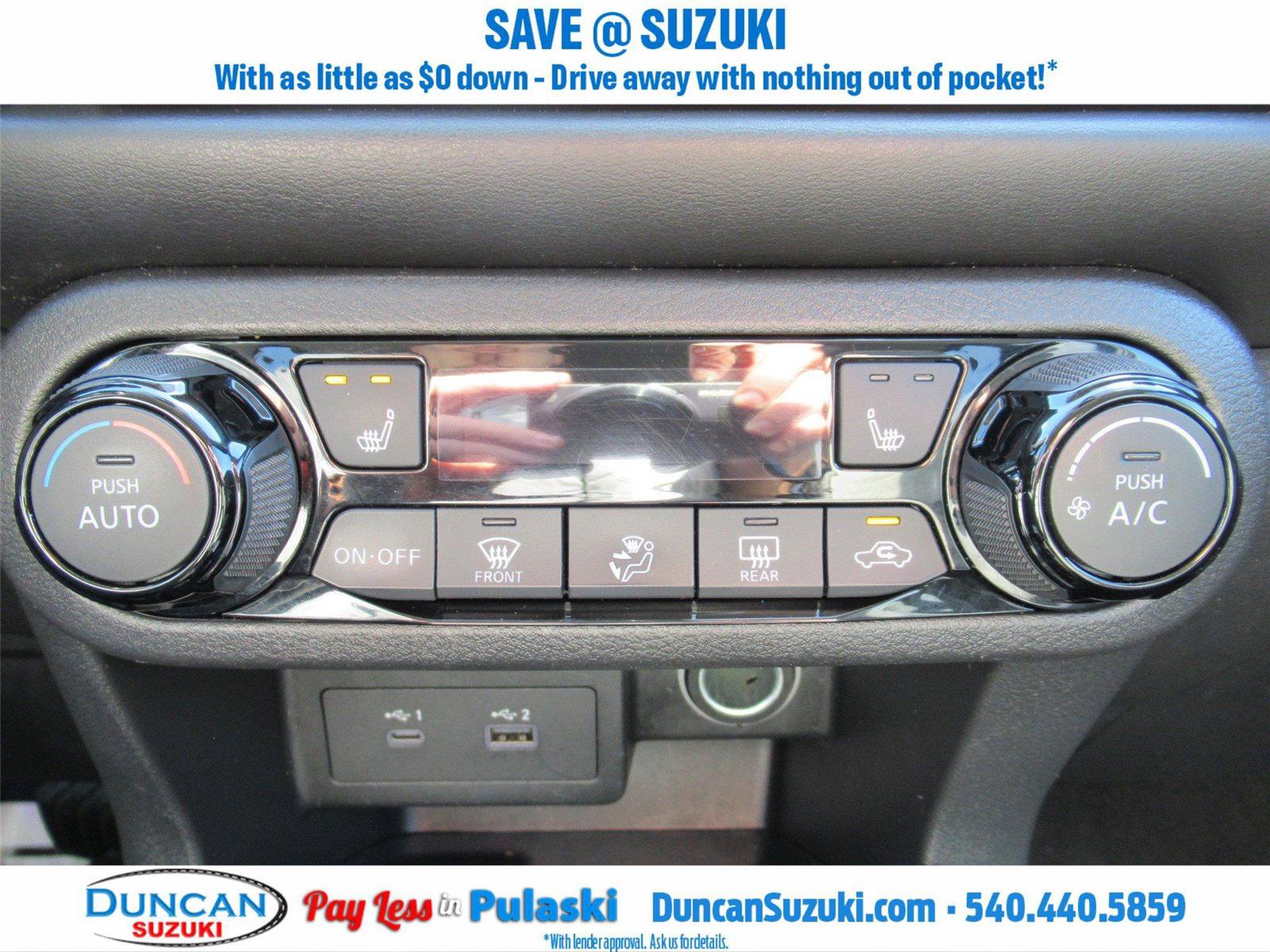 Used 2021 Nissan Kicks SR w/ SR Premium Package FWD image 24
