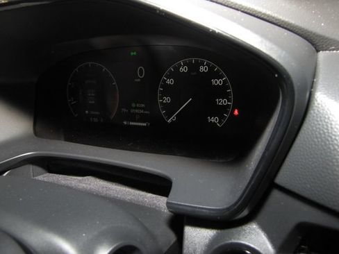 Used 2025 Honda CR-V EX image 4