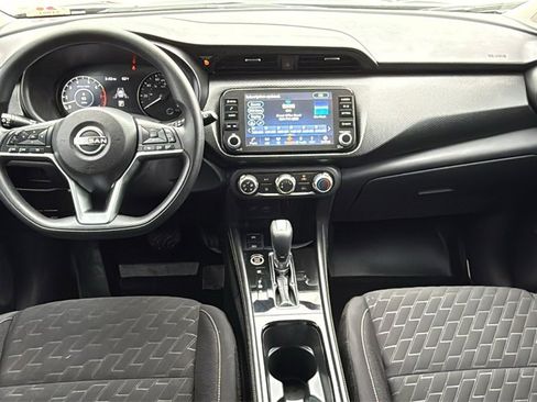 Used 2023 Nissan Kicks SV image 18