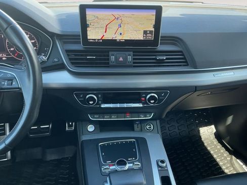 Used 2018 Audi SQ5 Prestige image 11