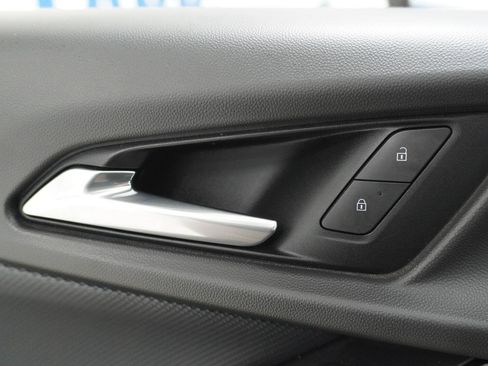 Used 2026 Chevrolet Equinox LT w/ LPO, Floor Liner Package FWD image 21