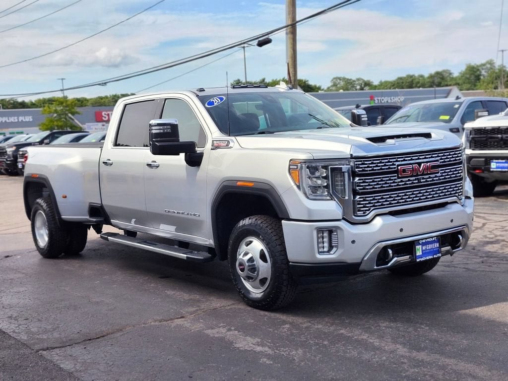 Used 2020 GMC Sierra 3500 Denali w/ Denali Ultimate Package AWD/4WD image 7