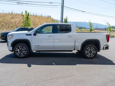 Used 2020 GMC Sierra 1500 AT4 w/ AT4 Premium Package AWD/4WD image 4