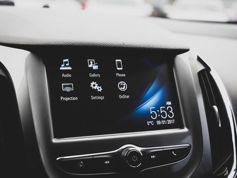 Used 2018 Chevrolet Cruze LT w/ Convenience Package image 15