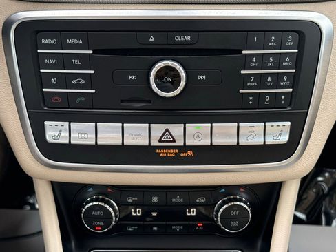 Used 2018 Mercedes-Benz GLA 250 4MATIC image 24