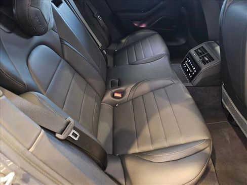 Used 2025 Porsche Panamera 4 image 21