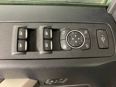 Used 2021 Ford F250 Lariat AWD/4WD image 32