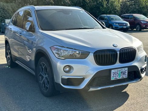 Used 2018 BMW X1 xDrive28i image 3