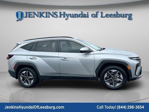 New 2026 Hyundai Tucson SEL FWD image 2