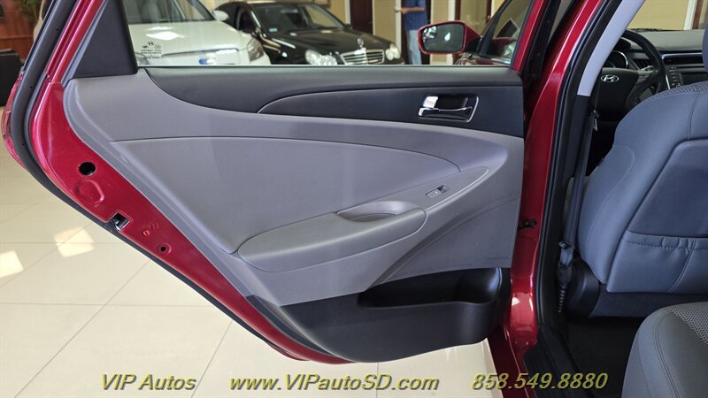 Used 2014 Hyundai Sonata GLS w/ Popular Equipment Group 2 FWD image 13