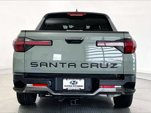 Certified 2025 Hyundai Santa Cruz Limited AWD/4WD image 4
