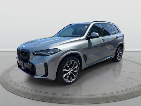 Used 2025 BMW X5 xDrive40i w/ M Sport Package AWD/4WD image 1