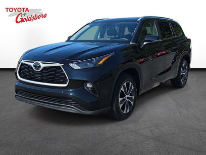 Used 2023 Toyota Highlander XLE