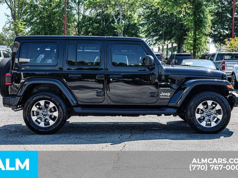 Used 2023 Jeep Wrangler Unlimited Sahara w/ LED Lighting Group AWD/4WD image 10