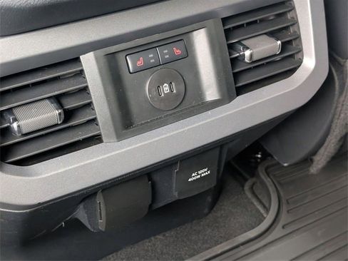 Used 2024 Ford F250 Lariat w/ Sport Appearance Package image 27