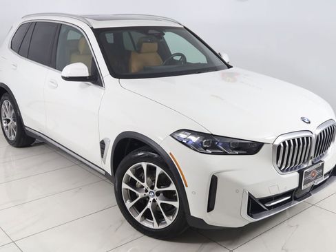 Used 2024 BMW X5 xDrive40i w/ Premium Package AWD/4WD image 19