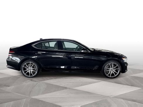 Used 2023 Genesis G70 3.3T RWD image 9