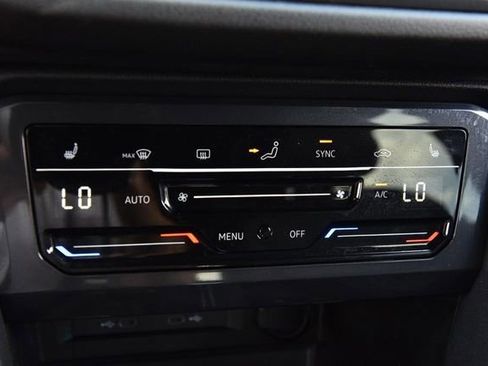 Certified 2024 Volkswagen Tiguan SE R-Line AWD/4WD image 15