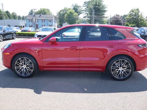 Used 2025 Porsche Cayenne E-Hybrid AWD/4WD image 8