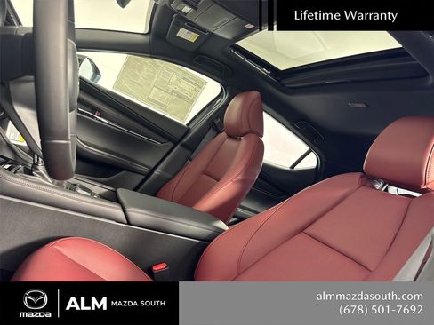 New 2026 MAZDA MAZDA3 Carbon image 32
