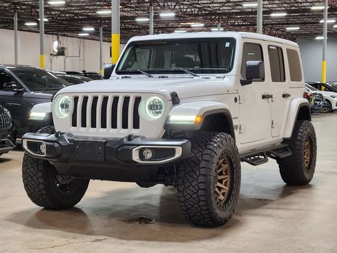 Used 2024 Jeep Wrangler Unlimited Sahara AWD/4WD image 4
