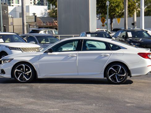 Used 2022 Honda Accord Sport image 8