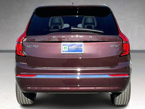 New 2026 Volvo XC90 B5 Plus w/ Protection Package Premier AWD/4WD image 4