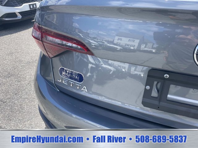 Used 2024 Volkswagen Jetta SE FWD image 5