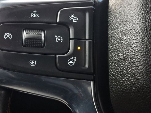 Used 2023 Chevrolet Blazer Premier image 29