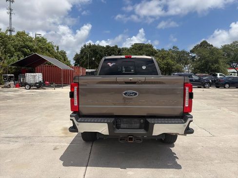 Used 2023 Ford F250 Lariat w/ Lariat Ultimate Package AWD/4WD image 4