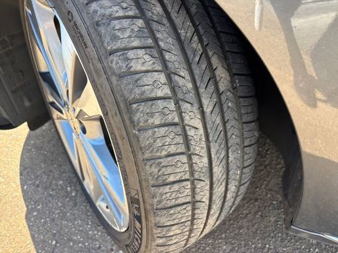 Used 2018 Mercedes-Benz C 300 Sedan image 2